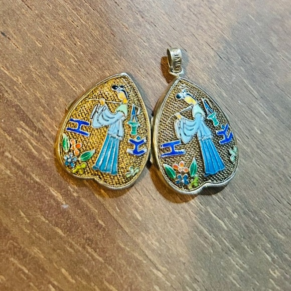 Artistic Ancient Chinese Gold and Blue Enamel Pendant - Picture 6 of 7